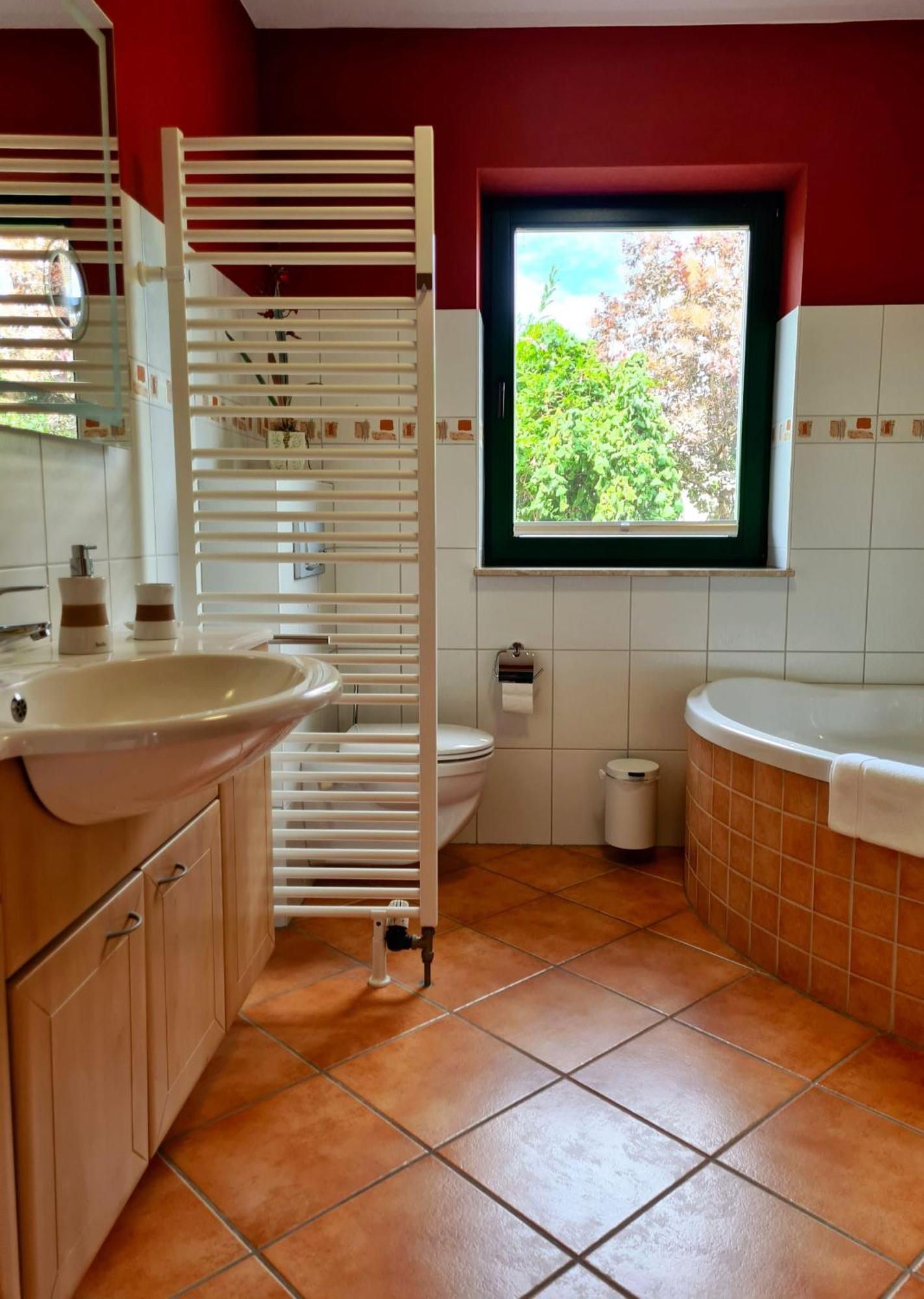 Appartement Uttied Mit Terrasse Und Garten - 4 Sterne Dtv Rambin Екстериор снимка