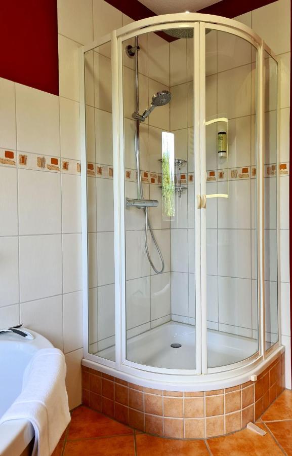 Appartement Uttied Mit Terrasse Und Garten - 4 Sterne Dtv Rambin Екстериор снимка