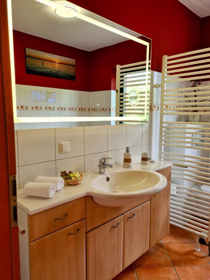 Appartement Uttied Mit Terrasse Und Garten - 4 Sterne Dtv Rambin Екстериор снимка
